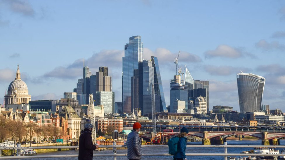 London Economic Overview: A Thriving Hub of Growth and Innovation